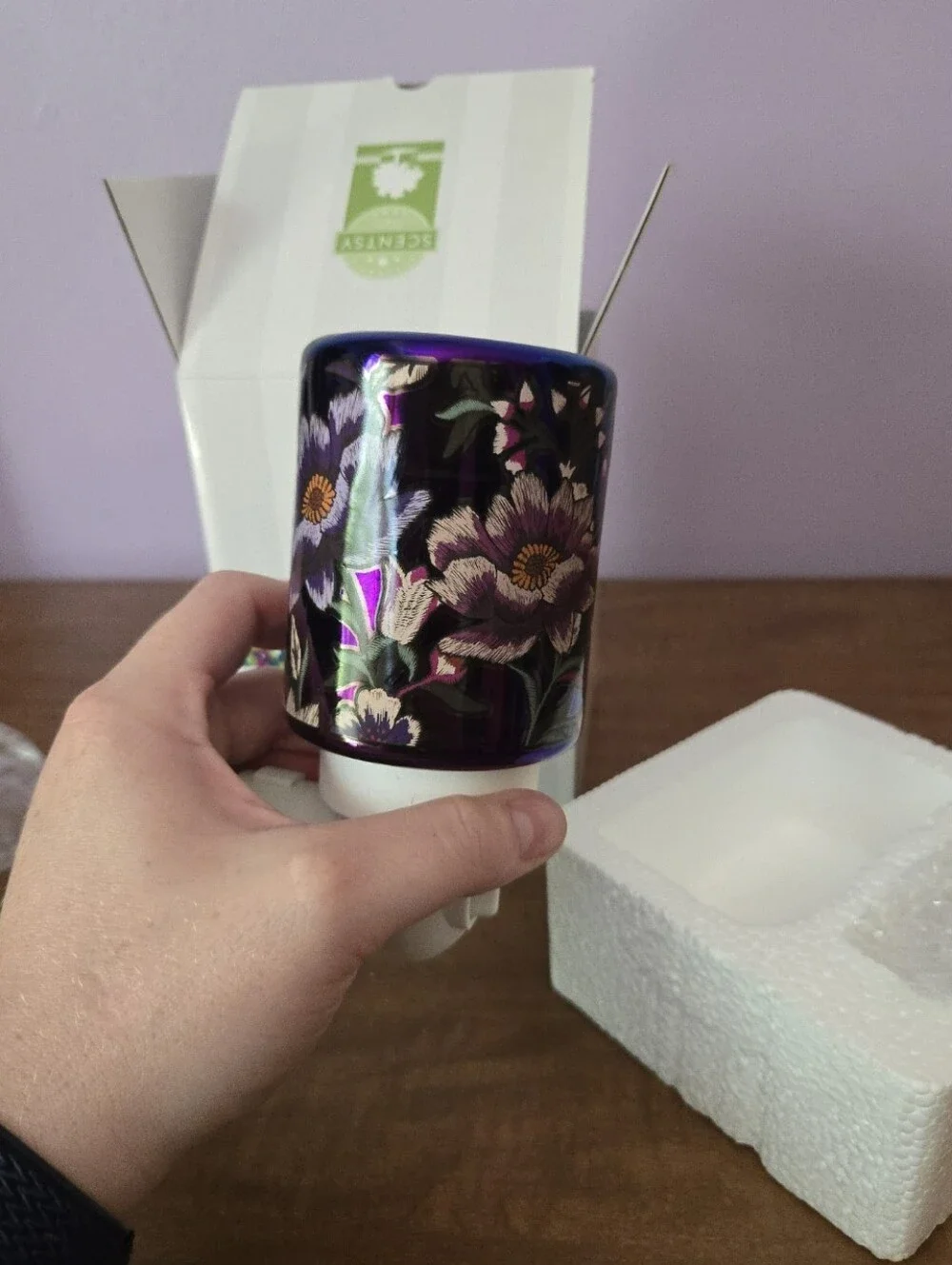 Scentsy Midnight Floral Plug-In Warmermi